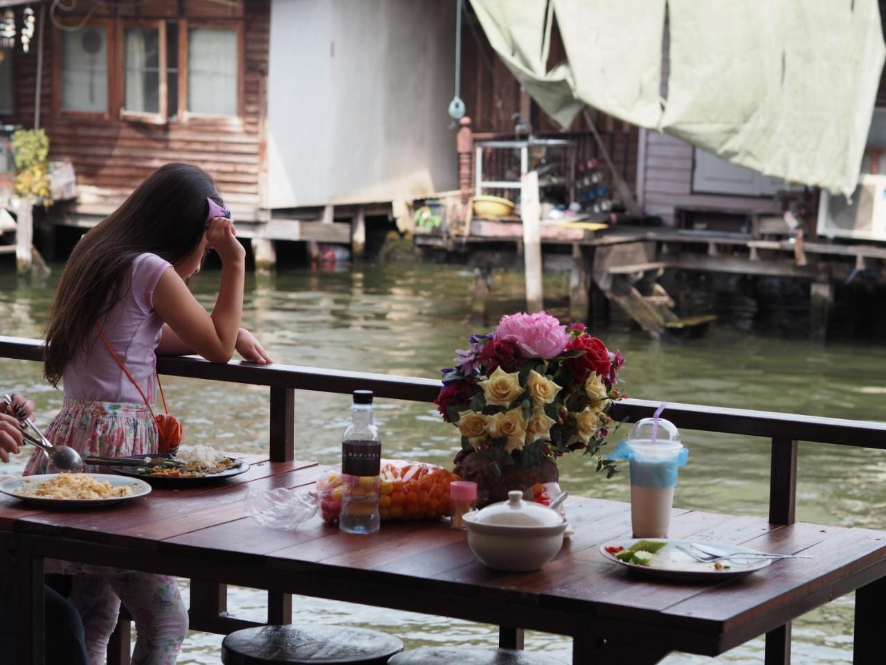 28 Place Bangkok Kültér fotó